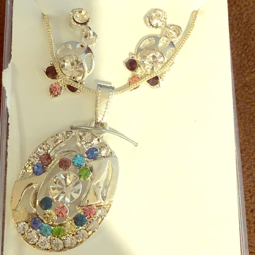 SILVER MULTI COLORED STONES NECKLACE & EARRINGS